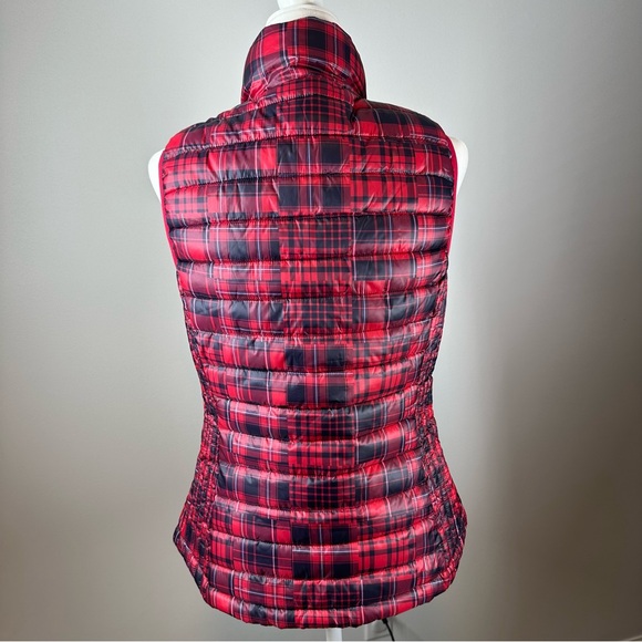 Tommy Hilfiger Red Plaid Packable Lightweight Puffer Vest Size S - Picture 6 of 13
